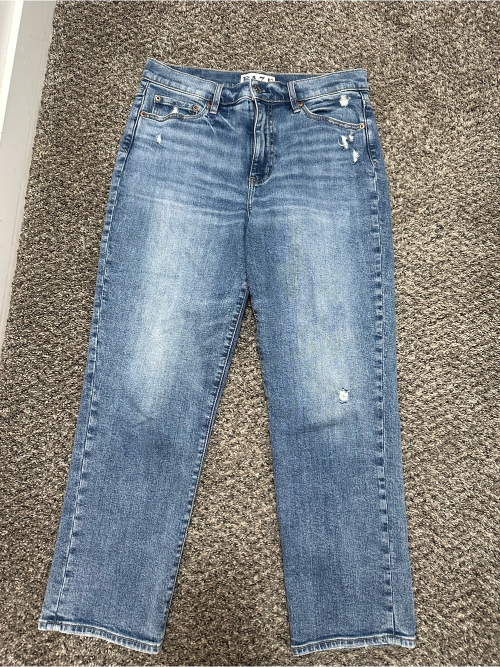 DAZE Straight Leg Jeans
